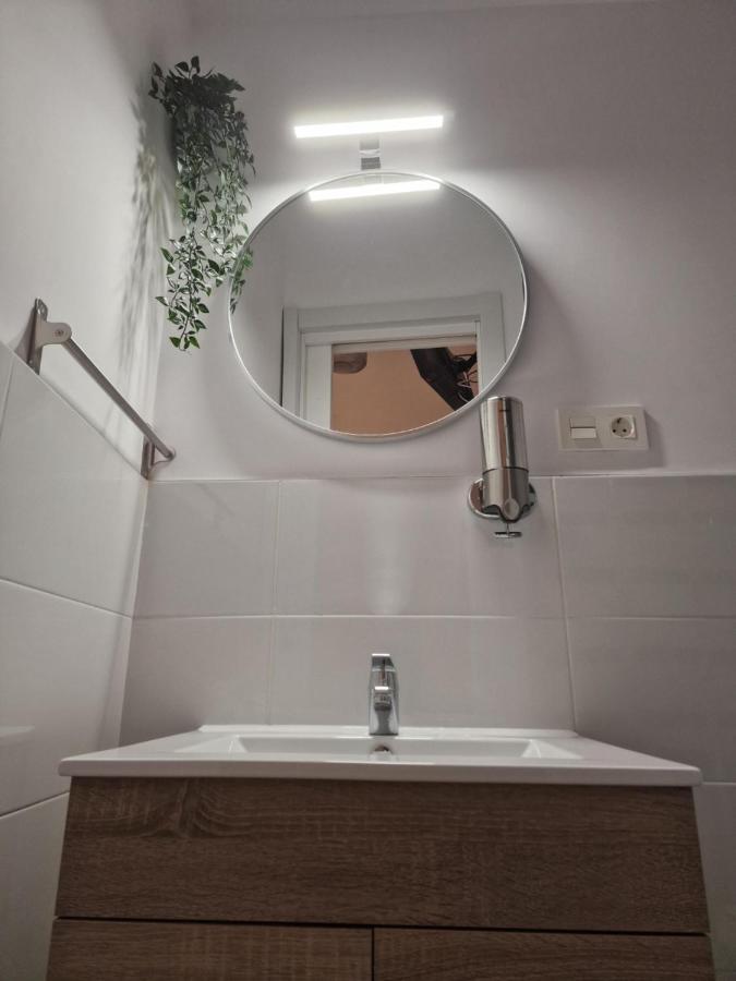 Hostal Esparteros Madrid Bagian luar foto