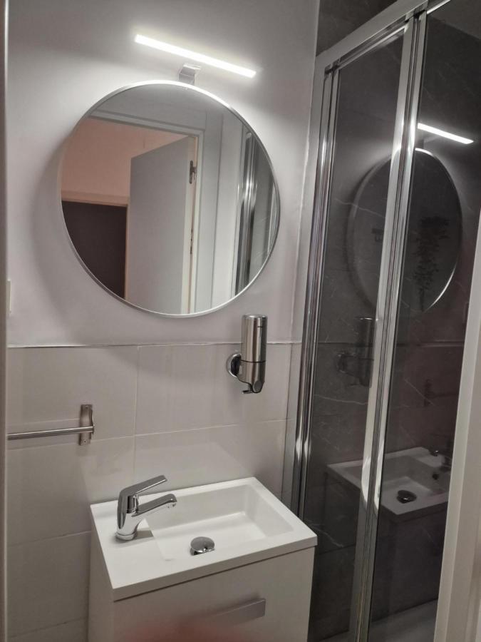 Hostal Esparteros Madrid Bagian luar foto