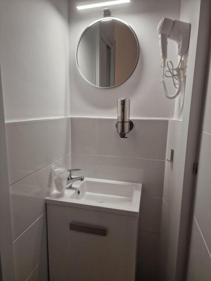 Hostal Esparteros Madrid Bagian luar foto