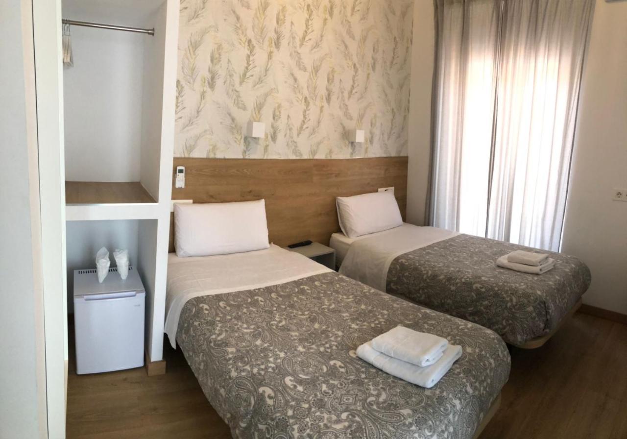 Hostal Esparteros Madrid Bagian luar foto
